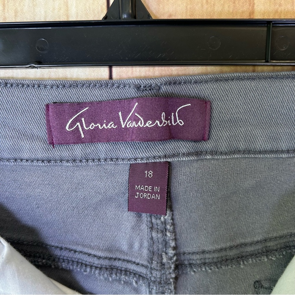 Gloria Vanderbilt Amanda Jeans Womens Size 18 Grey Denim Pants Straight plus - Picture 5 of 16